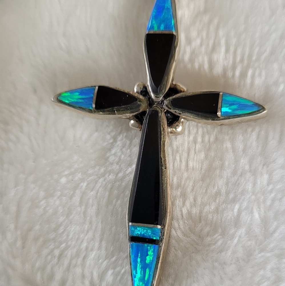 NWOT onyx pearl silver cross necklace - Picture 3 of 8